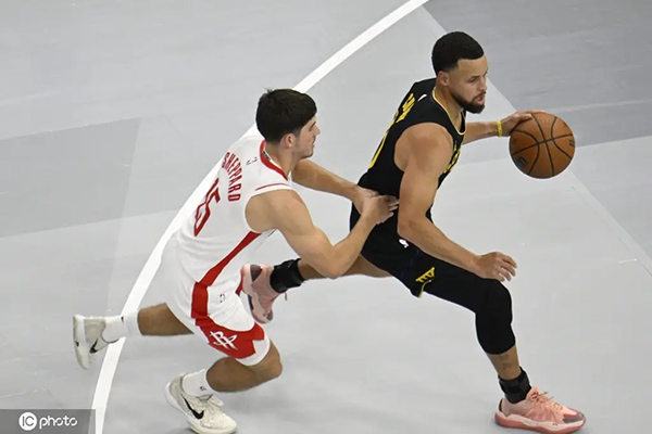 火勇大战再演恩怨：岁月与青春的交锋