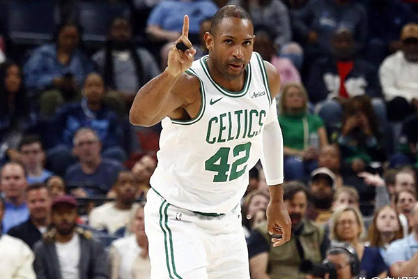 勇士队引援与库明加续约风波